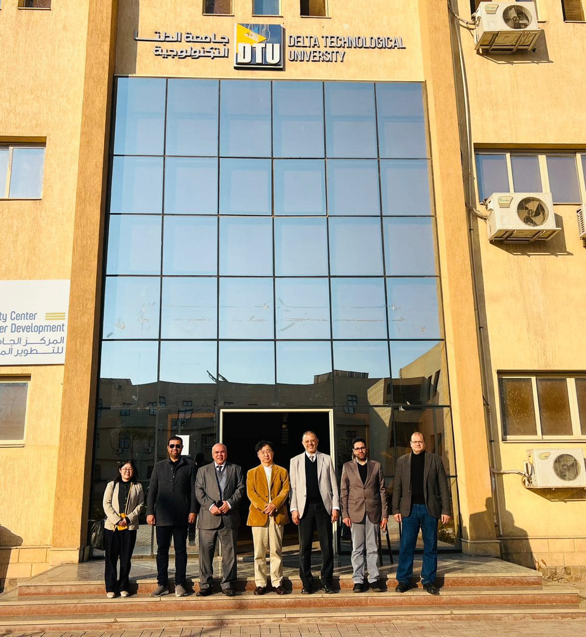 جامعة الدلتا التكنولوجية تستقبل وفدًا من هيئة الجايكا اليابانية ووزارة التعليم العالى 