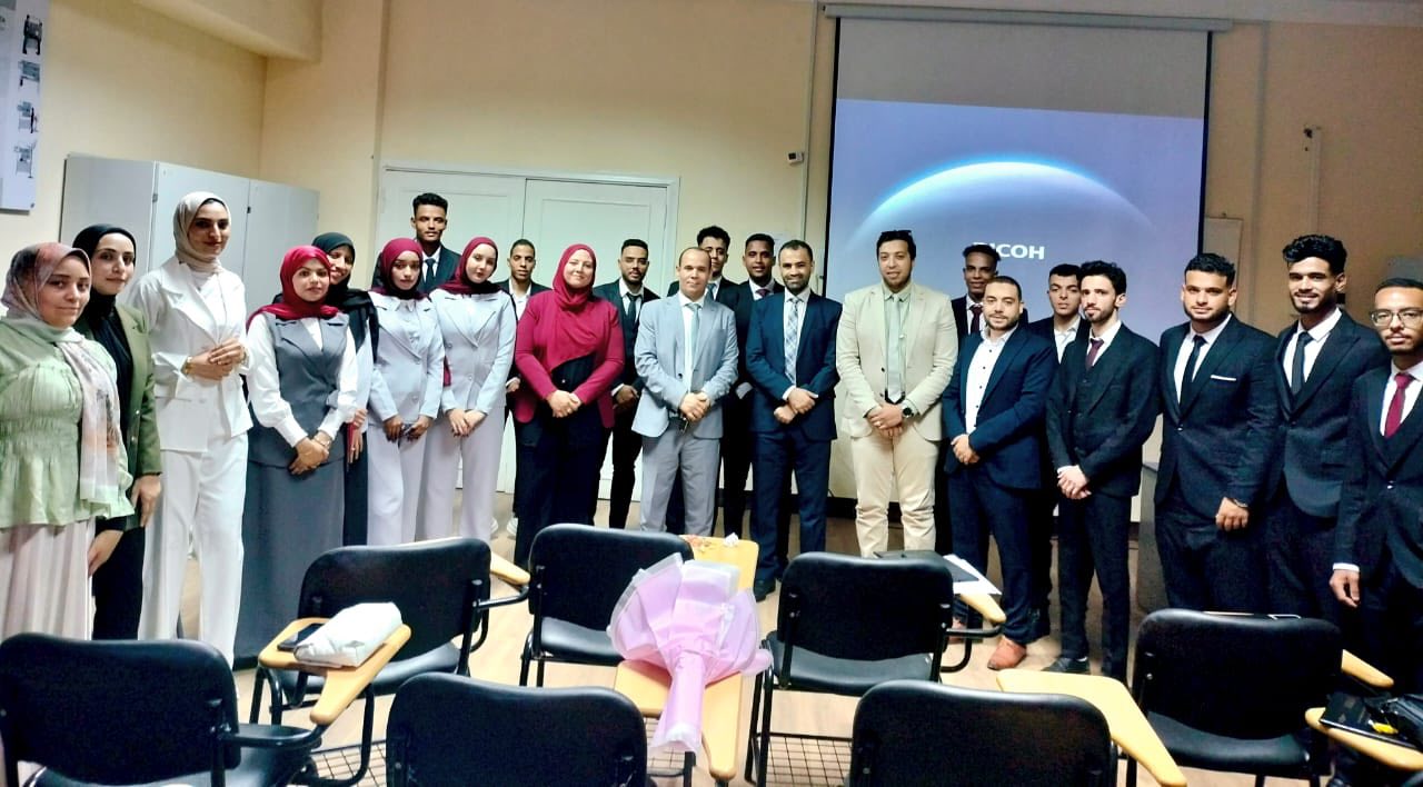 مشروعات التخرج لبرنامج تكنولوجيا الطاقة المتجددة للعام الجامعى ٢٠٢٥/٢٠٢٤ م